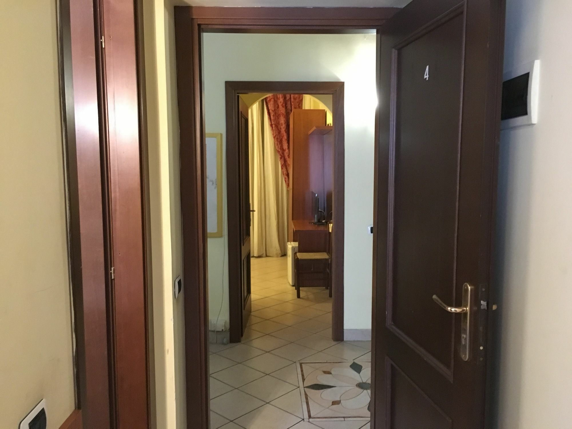 Rome Terminal House Hotel Exterior photo